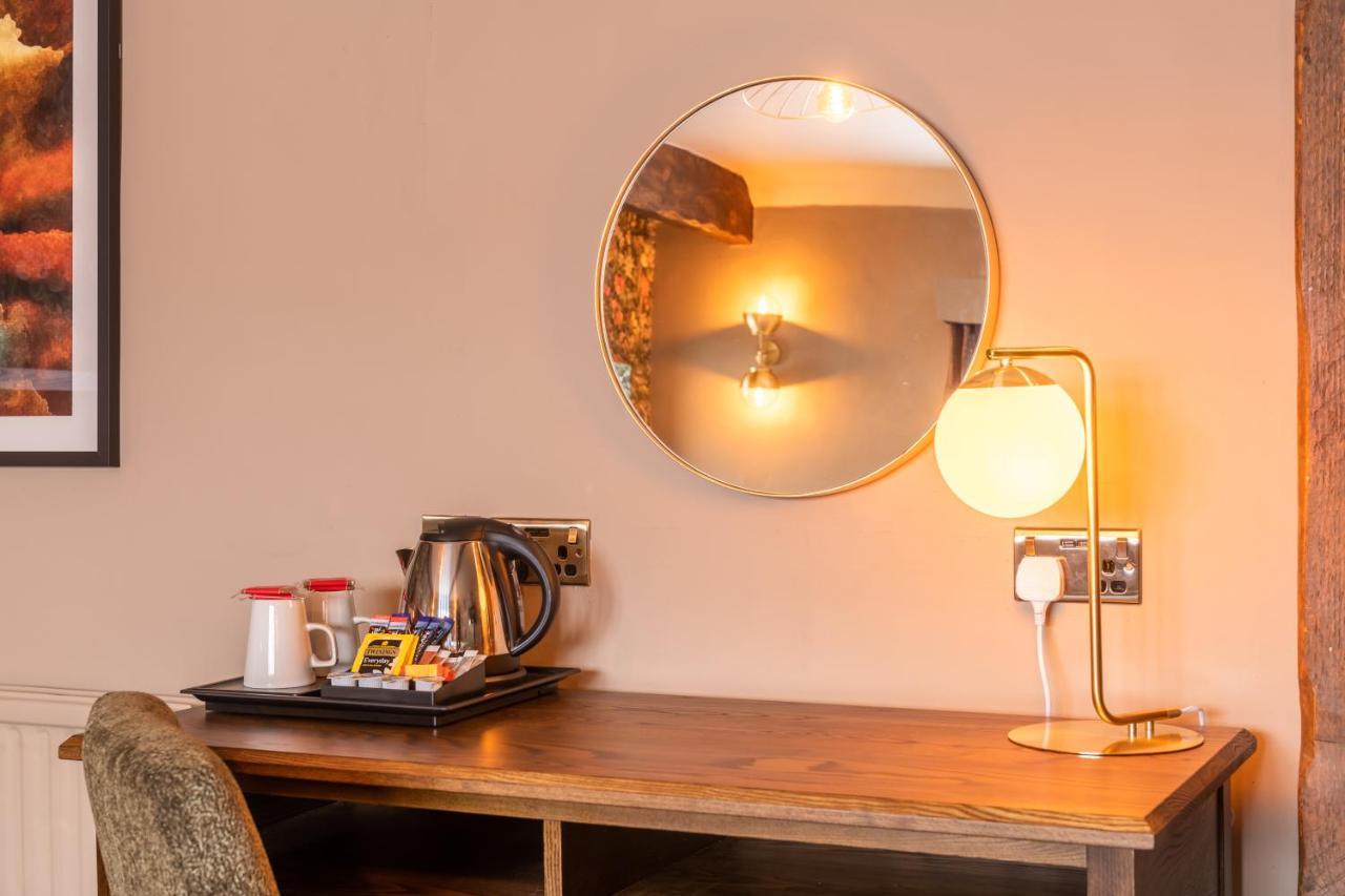 The Bell By Innkeeper'S Collection Aston Clinton ภายนอก รูปภาพ