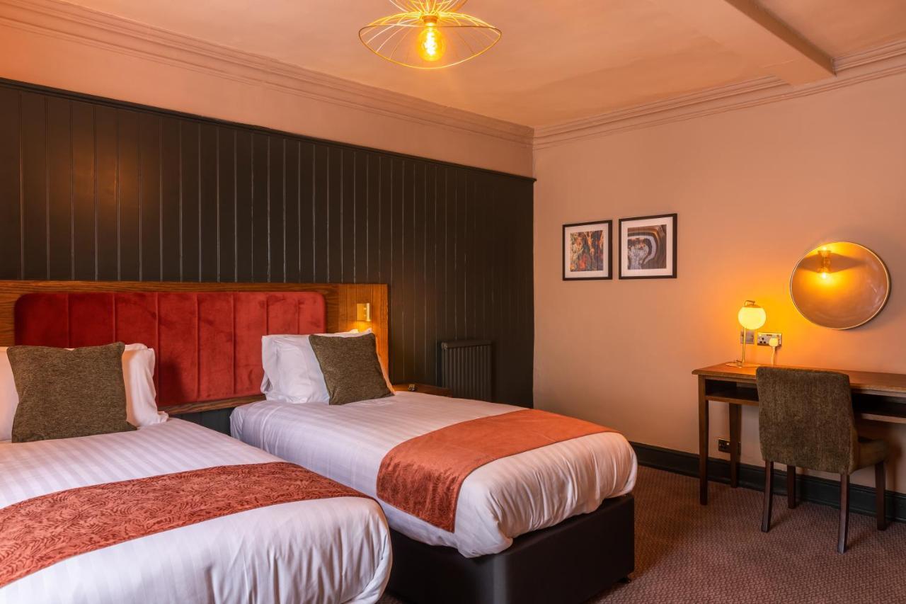 The Bell By Innkeeper'S Collection Aston Clinton ภายนอก รูปภาพ