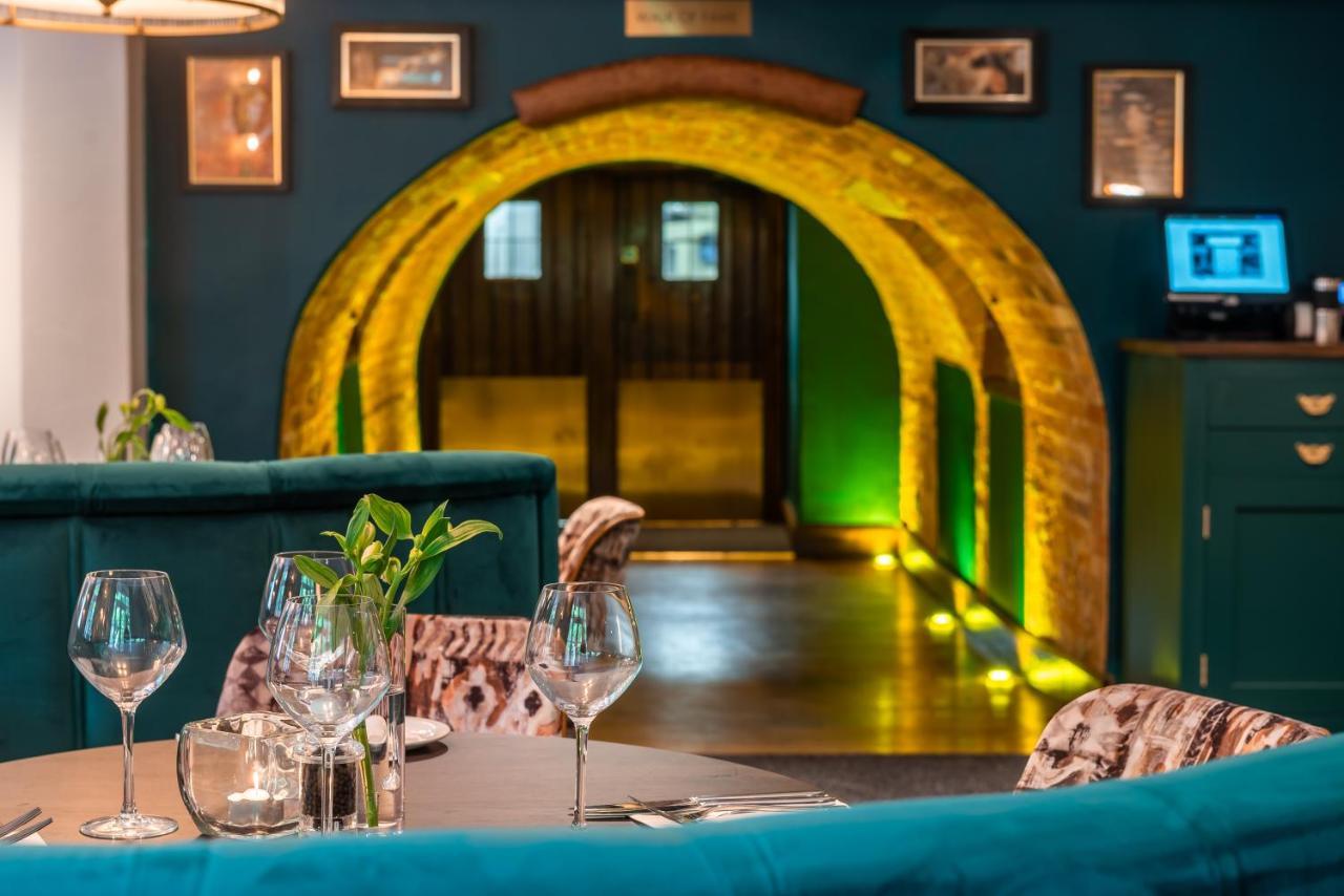 The Bell By Innkeeper'S Collection Aston Clinton ภายนอก รูปภาพ